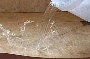 泰宁漏水维修 免砸砖防水材料该如何施工